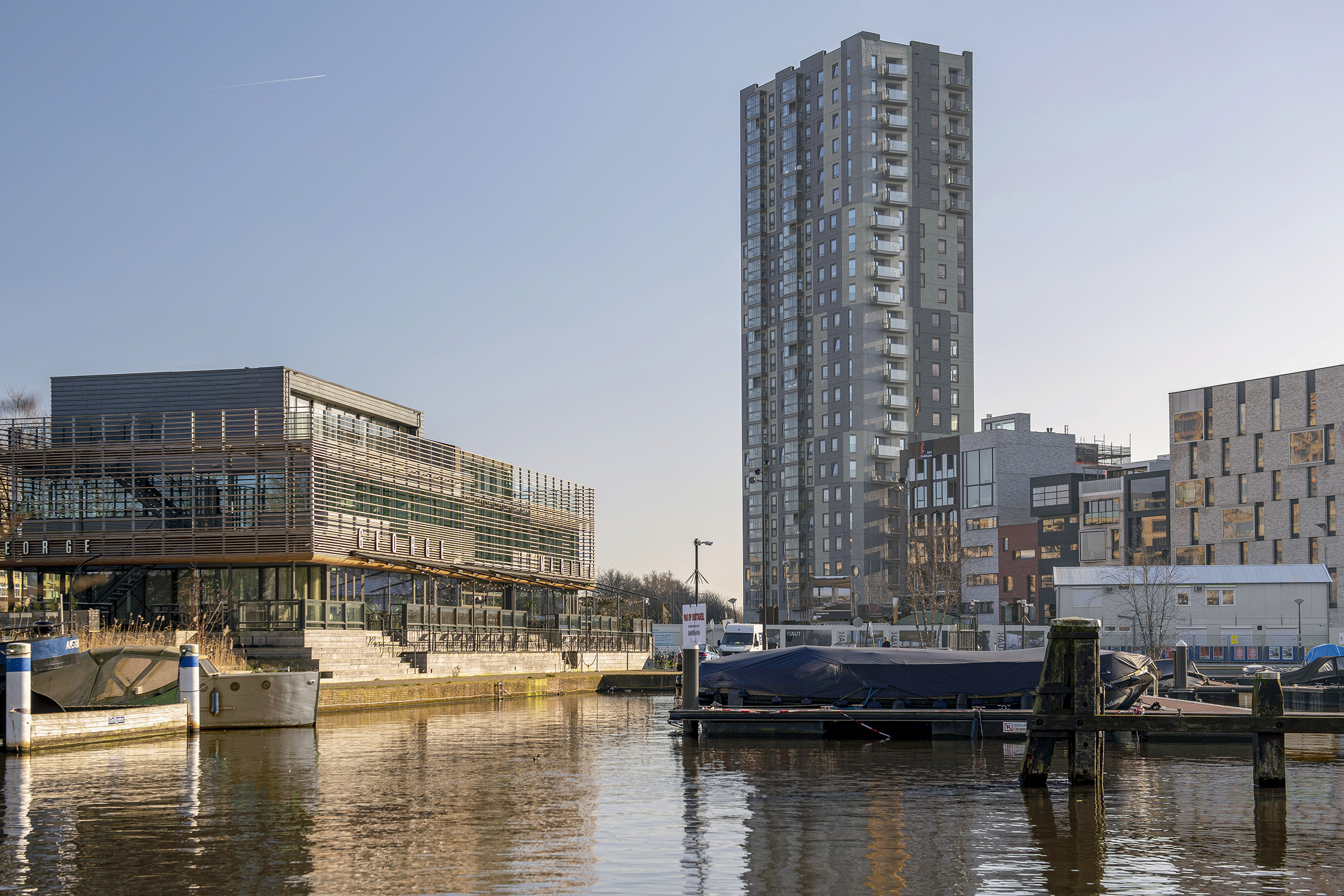 Woontoren de Spakler in het Amstelkwartier, ook bekend als @home amstelkwartier of de spaklertoren