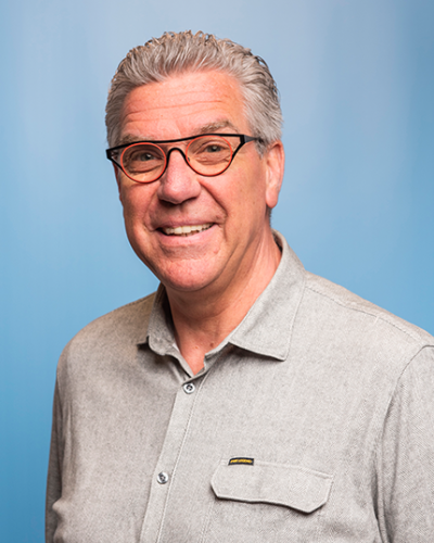 Portretfoto van Guus van Schöll