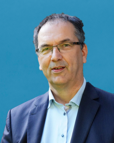 Portretfoto van Otto Pasker